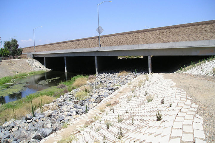 Santiago Creek Bike Trail